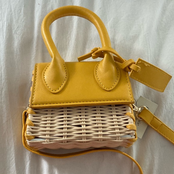 Mini Straw Crossbody Purse Yellow - Picture 3 of 11